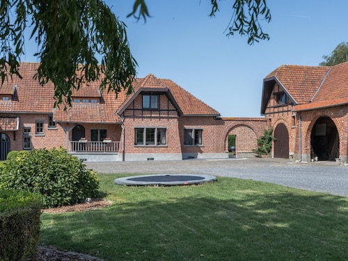 Gemütliches Bauernhaus in ländlicher Lage