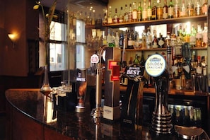 住宿內酒吧