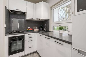 Fridge, oven, stovetop - Lumina cozy 3-room apart near the metro station (New apartment)