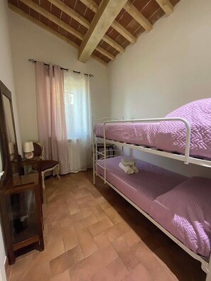 2 bedrooms, iron/ironing board, travel crib, free WiFi