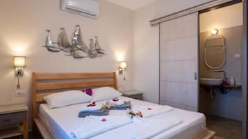 Hus, 2 soverom, privat basseng, sjøutsikt