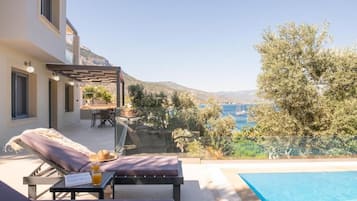 Hus - 2 soveværelser - privat pool - havudsigt | Terrasse/gårdhave
