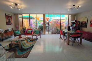 Interior - Comfortable, spacious and quiet house. Chapalita EXPO (Guadalajara)