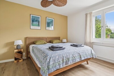 Modern Apartment in the Heart of Oerlikon (201-16)