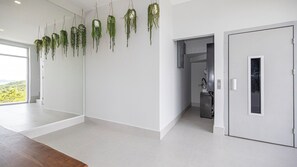 Interior - Luxury Ocean View Villa with Infinity Pool (Coco)