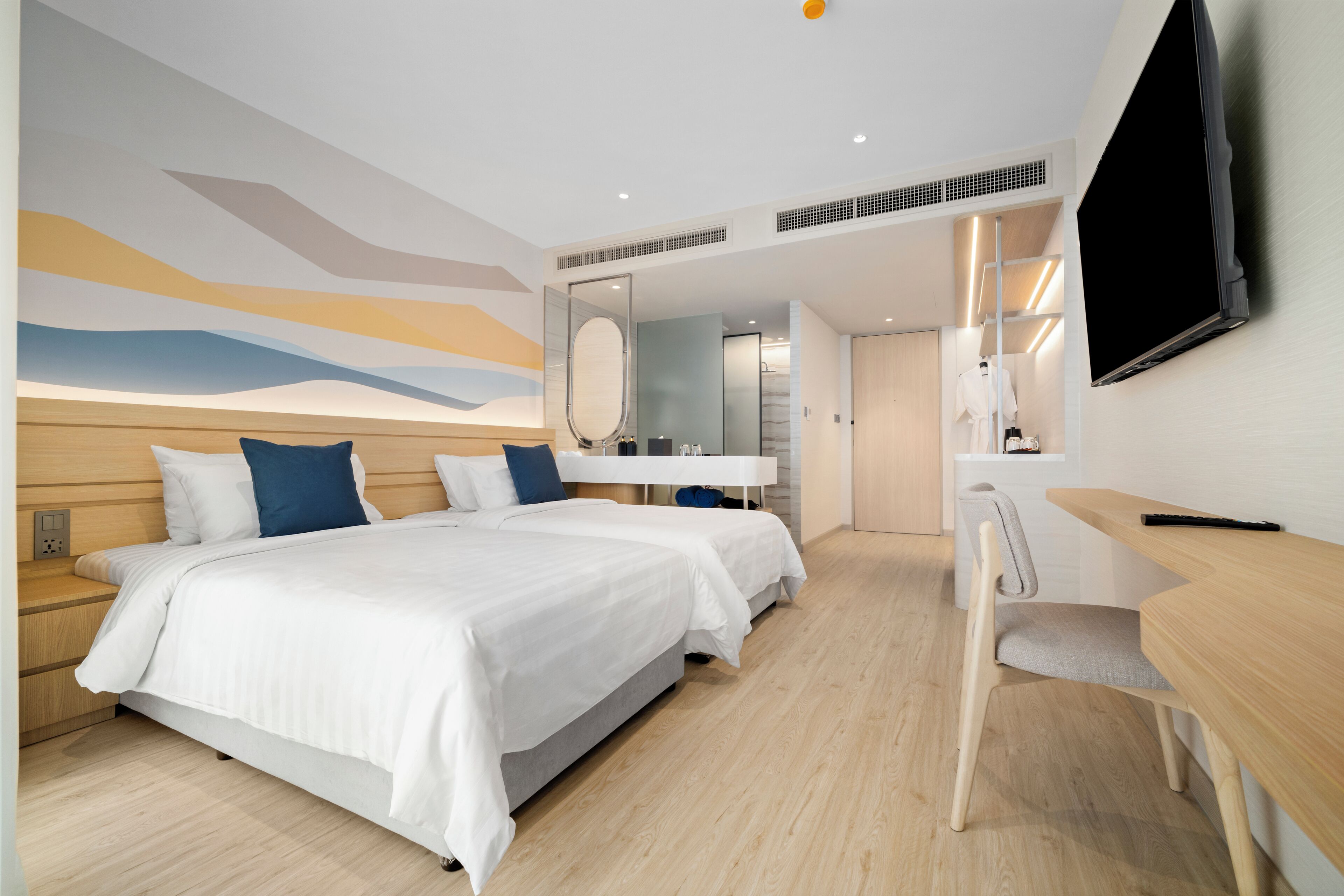 Deluxe Twin Room, City View