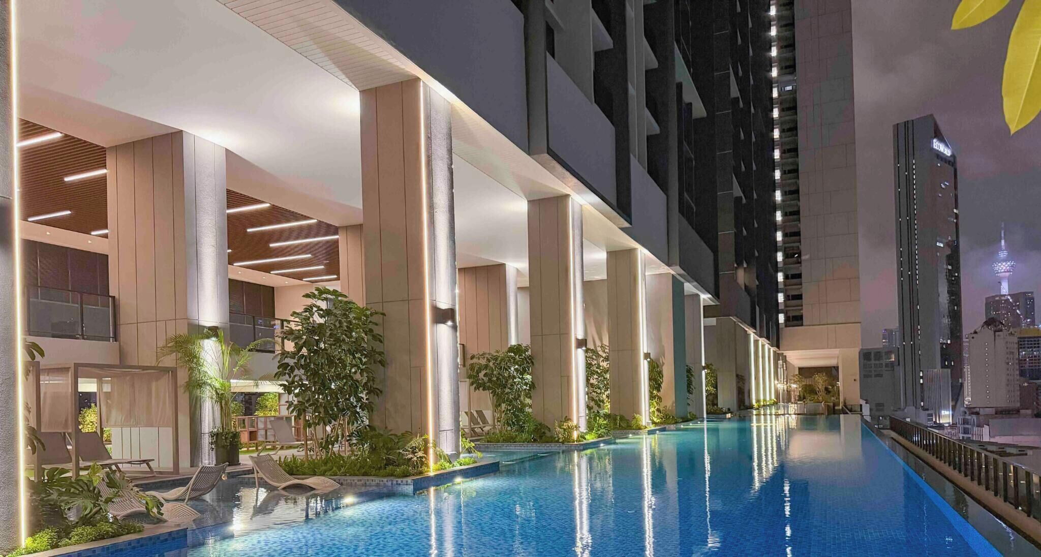 Kolam renang infinity