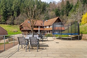 Outdoor dining - Studio 7 with Mountain View, Barbecue Area and Wi-Fi (Oberharmersbach)