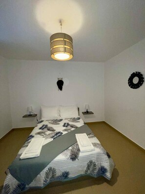 5 Schlafzimmer, Bügeleisen/Bügelbrett, Internetzugang, Bettwäsche