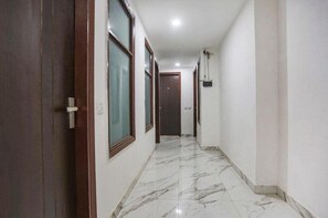 Interior - hotel aiims 20 four 7 (new delhi)