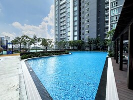 Kolam renang outdoor