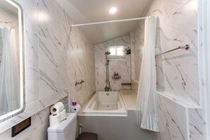 Villa | Bathroom - Newly Renovated Pool Villa with BBQ V296 (Ko Samui)