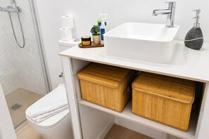 Shower, hair dryer, towels - Sun and beach in La Mata (La Mata)