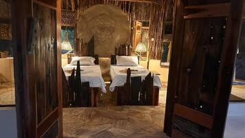 Comfort Bungalow, Garden View | Dining