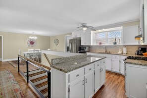 Private kitchen - 1 Block to the  Beach + Game Room + Covered Deck | East Folly | Family Tides (Folly Beach)