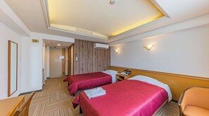 1 chambre, bureau, fer et planche à repasser, Wi-Fi gratuit