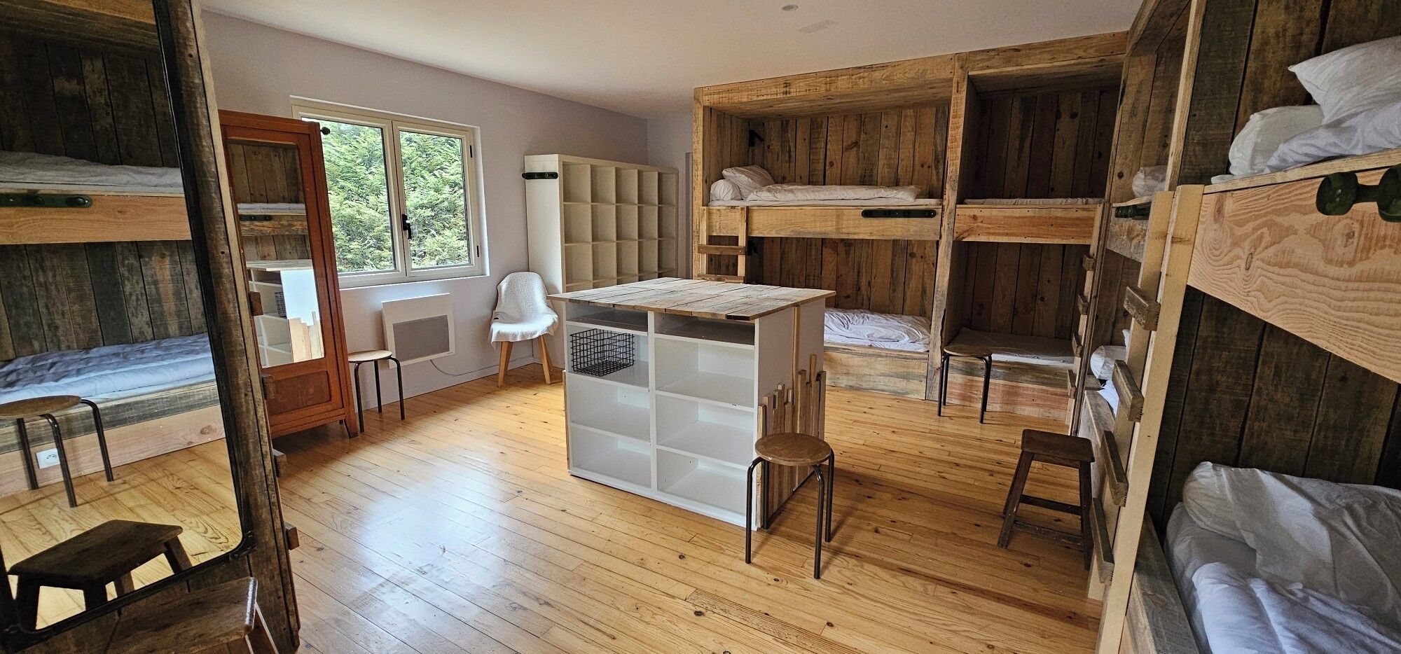 2 bedrooms, free WiFi