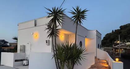 A resort villa in Aoshima that feels like youve b / Miyazaki City Miyazaki