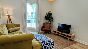 Smart TV - St. Andrews Catherine Bayview Retreat | Buena Vista 1886 (Panama City)