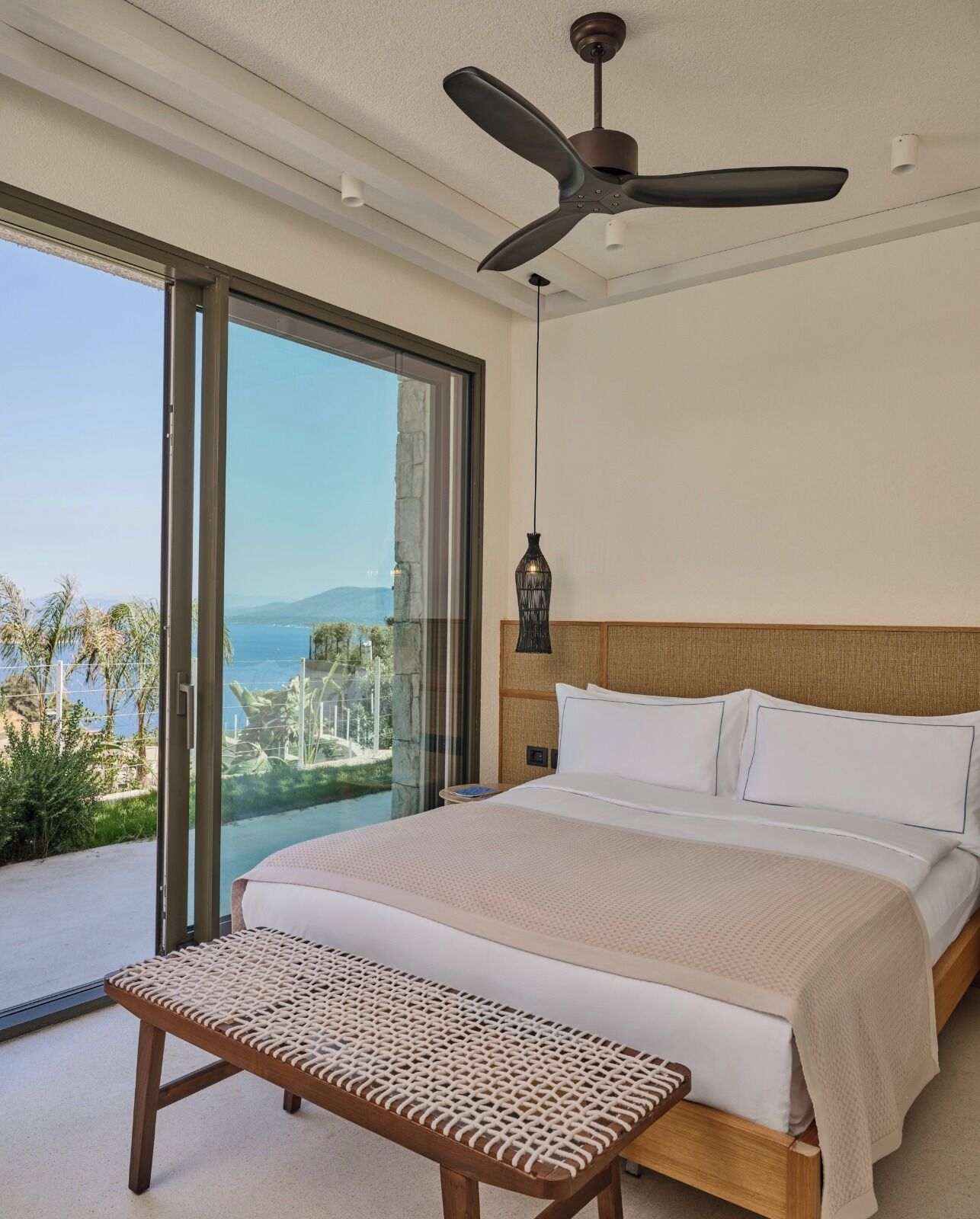Premier Villa, Sea View | Iron/ironing board, free WiFi