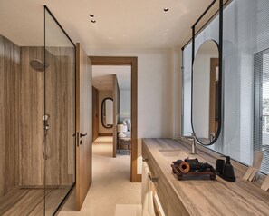 Superior Room, Sea View | Bathroom | Shower, hair dryer, slippers, towels