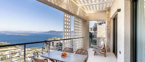 Luxury Quadruple Room, Sea View | Terrace/patio
