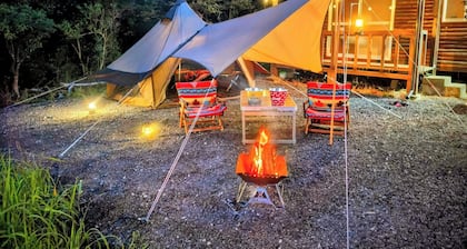 Room only 2 whole log houses available for rent / Futsu City Chiba