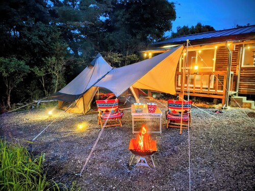 Room only Small log house Building B / Futsu City Chiba