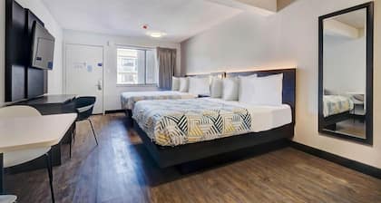 Studio6 Rock Springs, WY - Flaming Gorge