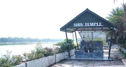 Riviera Resort and Hotels