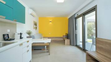 Family Apartment, Pool View | Interior