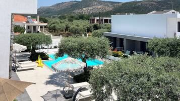 Luxury Duplex, Pool View | Terrace/patio
