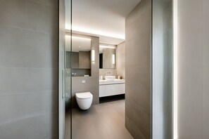 ファミリー アパートメント プールビュー | バスルーム