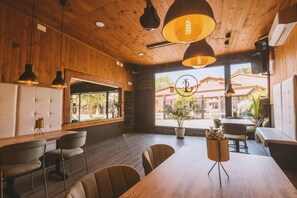 Interior - Caribbean Home Barcelona - Luxury Private Oasis (Montcada i Reixac)