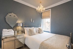 5 Schlafzimmer, Bügeleisen/Bügelbrett, WLAN, Bettwäsche