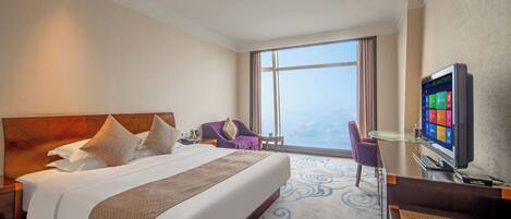 Basic Double Room, City View | In-room safe, blackout drapes, free WiFi