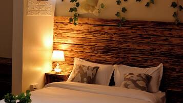 1 dormitorio, tabla de planchar con plancha, wifi y ropa de cama