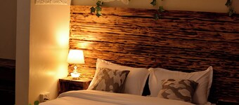 Serene Executive Studio in Kinubi – Wi-Fi, Kitchenette, Smart TV and lounge
