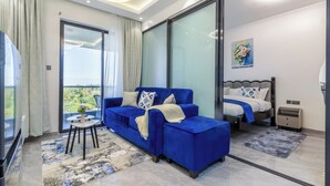 1 bedroom, iron/ironing board, free WiFi, bed sheets - Modern Apartment w/great view,pool and gym,5 mins walk to the shopping centre (Nairobi)