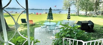 Mid Century Hutchins Lake Retreat - Fam-Friendly!