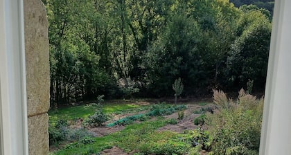 Chambre dâhĂŽtes « Chambre Calendula Pleine Nature » avec jardin partagĂ© et Wi-Fi