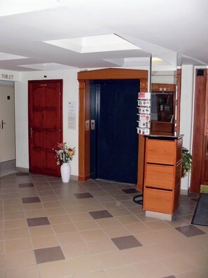 Reception - Hid Hotel (Budapest)