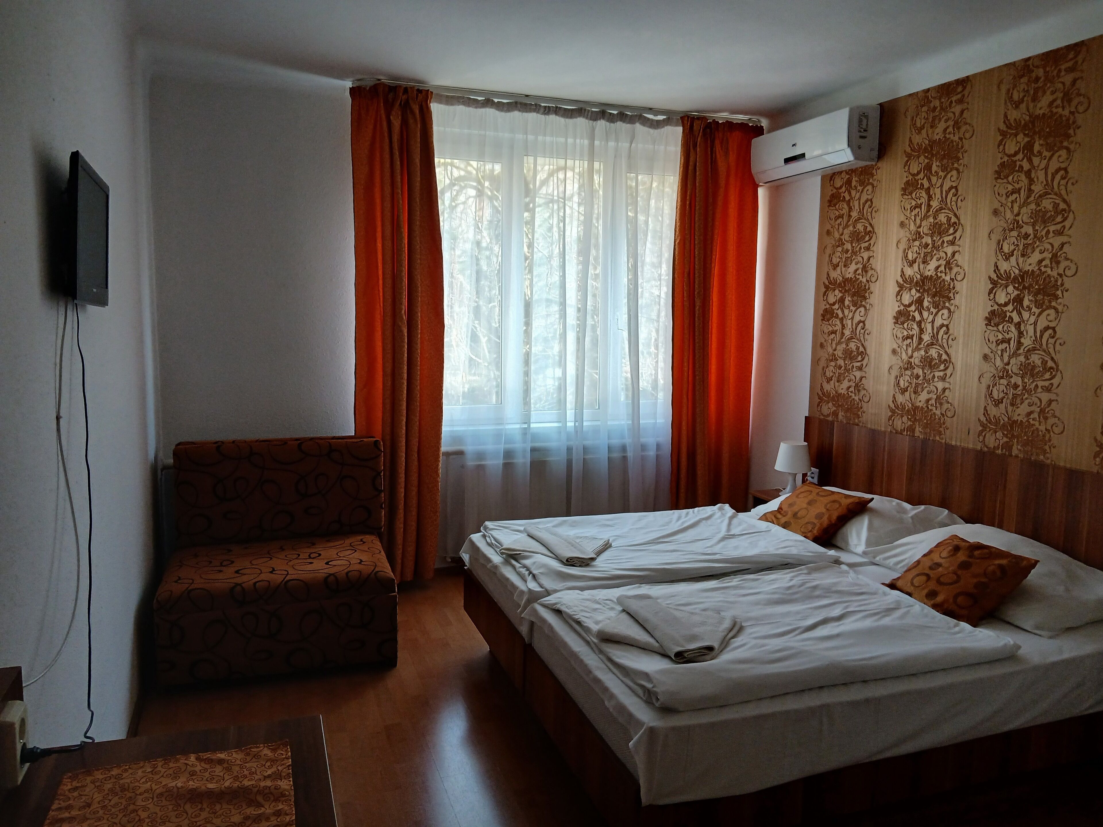 Basic Double Room