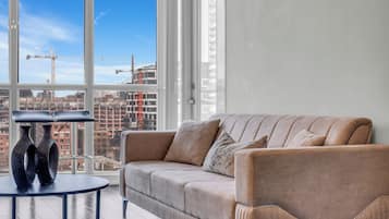 Family Suite, Lake View | Living area