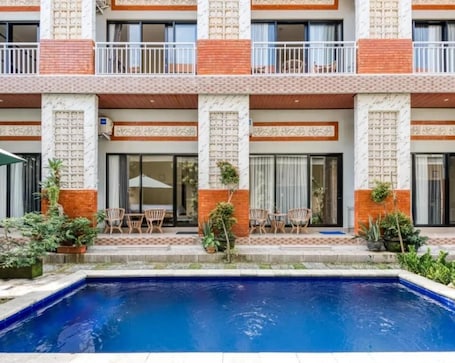 Outdoor pool. Dhita Kubu Guest House