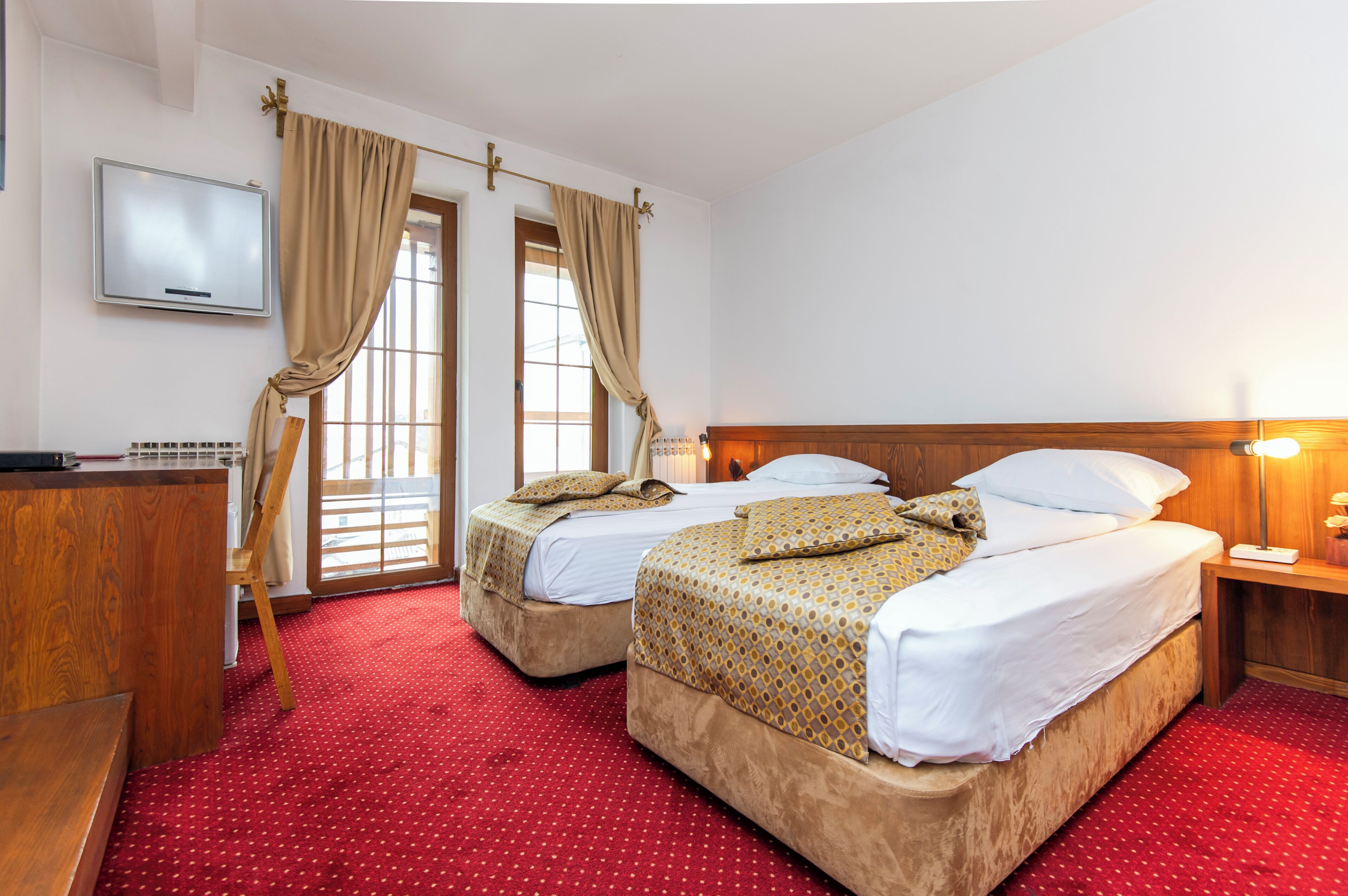 Doppel- oder Zweibettzimmer