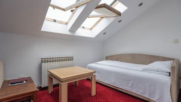 Neljän hengen huone