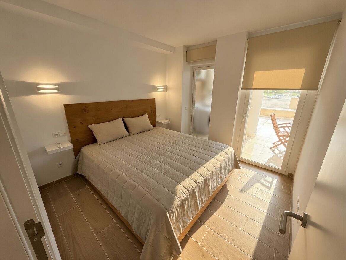 Idyllic Apartment Steps From The Beach With Mountain Views - Mallorca