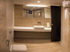 Quarto luxo | Banheiro