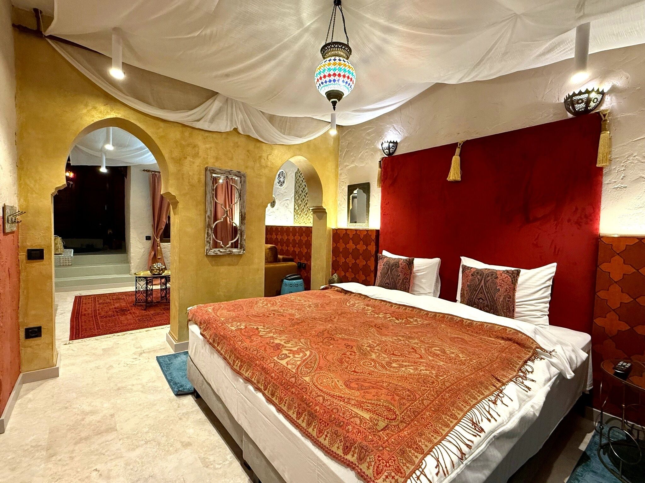 Exclusive Triple Room | Minibar, free WiFi, bed sheets